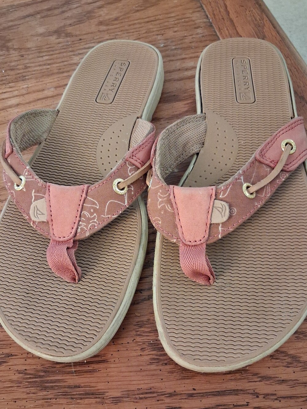 Sperry Women's Coral and Tan Thong Sandals